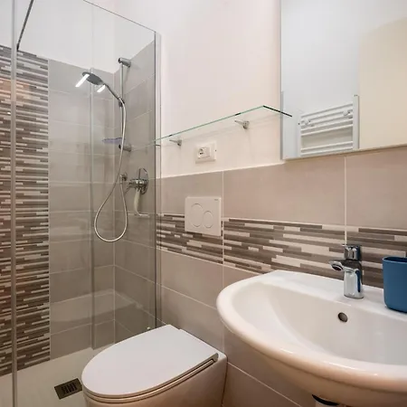 Comoda Apartment *